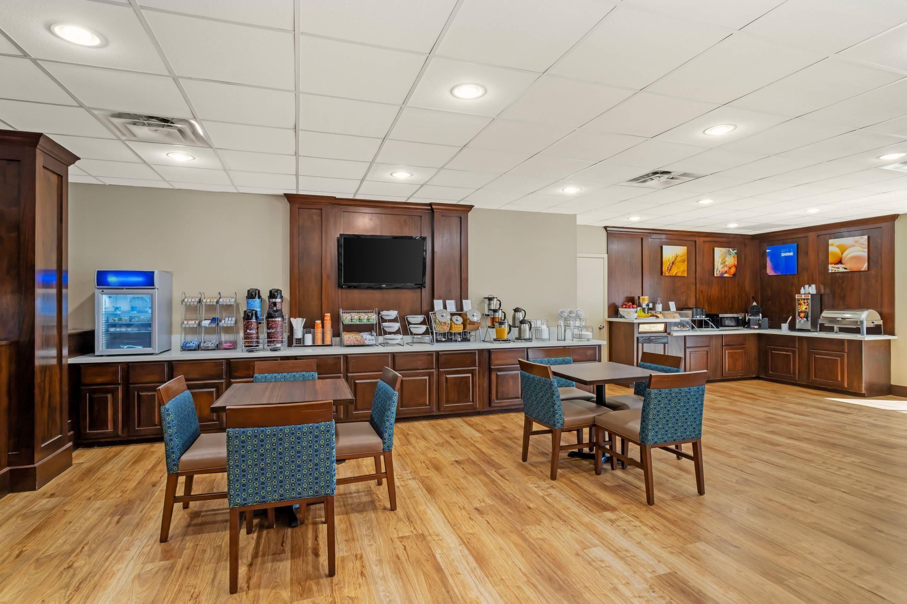 Free continental breakfast