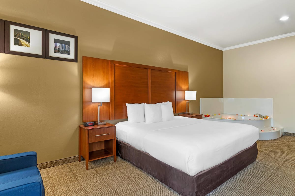 Suite, 1 King Bed with Sofa bed, Accessible, Non Smoking | In-room safe, desk, laptop workspace, iron/ironing board