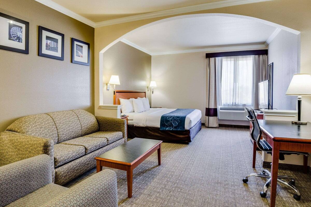 in-room safe, desk, laptop workspace, iron/ironing board