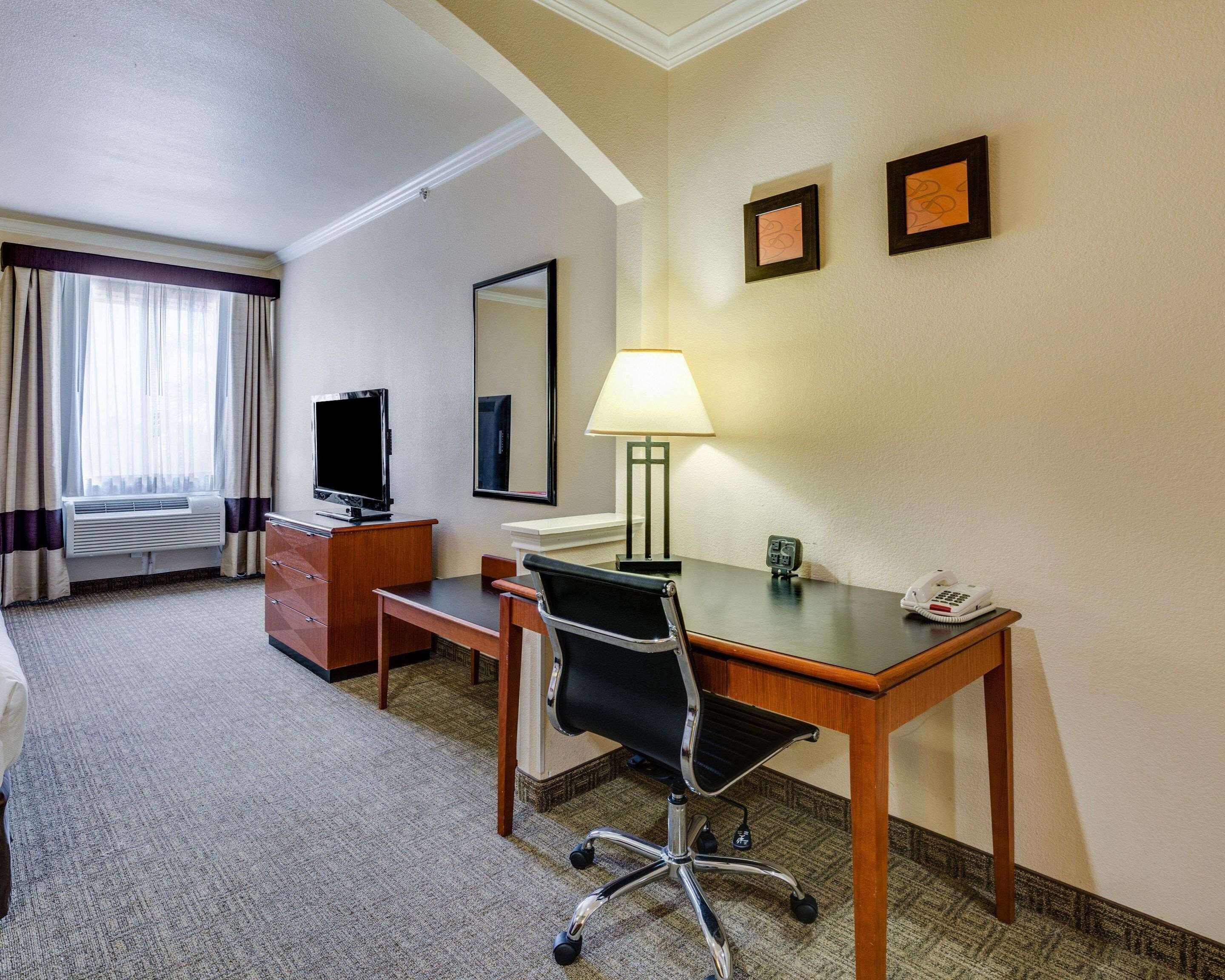 in-room safe, desk, laptop workspace, iron/ironing board