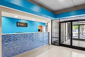 Lobby - Clarion Pointe Jesup (Jesup)