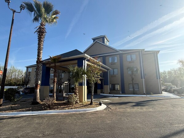 Clarion Pointe Jesup - Georgia