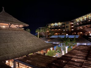 Room, 2 Twin Beds | Courtyard view - DoubleTree by Hilton Islantilla Beach Golf Resort (Lepe)