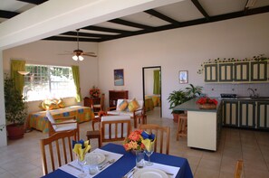 Cottage, 1 slaapkamer, uitzicht op strand | Woonruimte