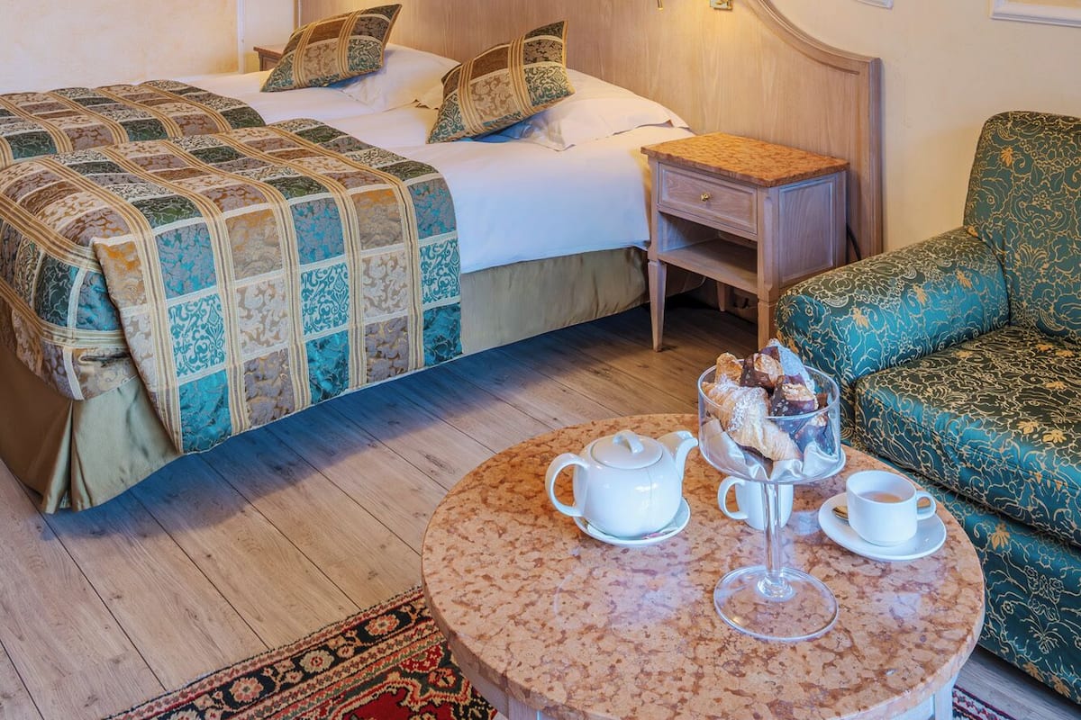 Chambre Standard Double ou avec lits jumeaux | Minibar, coffres-forts dans les chambres, ameublement personnalisé