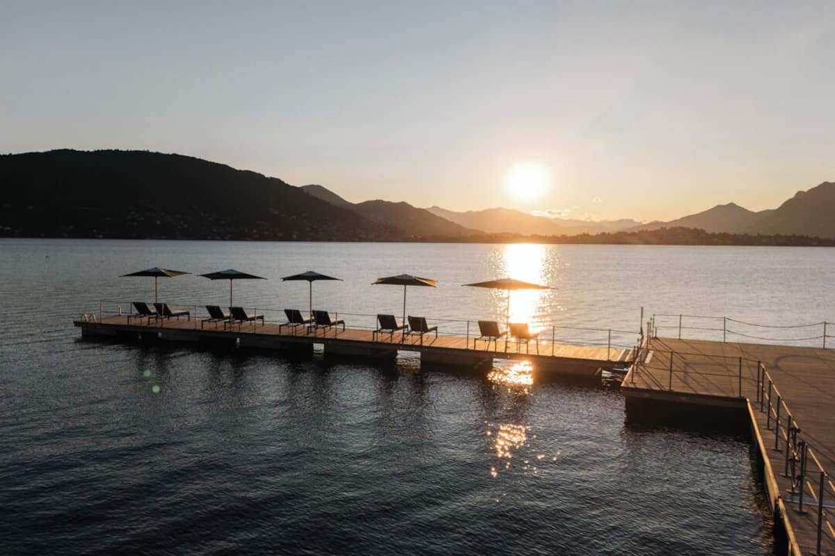 Minibar, Zimmersafe, individuell eingerichtet, Schreibtisch