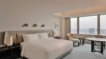 Deluxe Room, 1 King Bed | Premium bedding, down comforters, minibar, in-room safe
