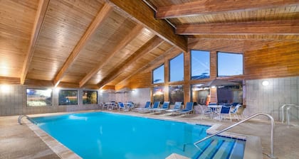 AmericInn by Wyndham Dickinson