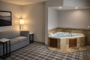 Deluxe-Suite, 1 Schlafzimmer, Nichtraucher | Hochwertige Bettwaren, Schreibtisch, laptopgeeigneter Arbeitsplatz