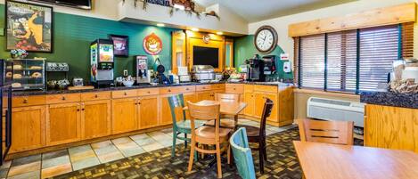 Desayuno completo incluido todos los días