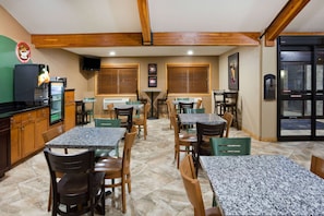 Free daily continental breakfast