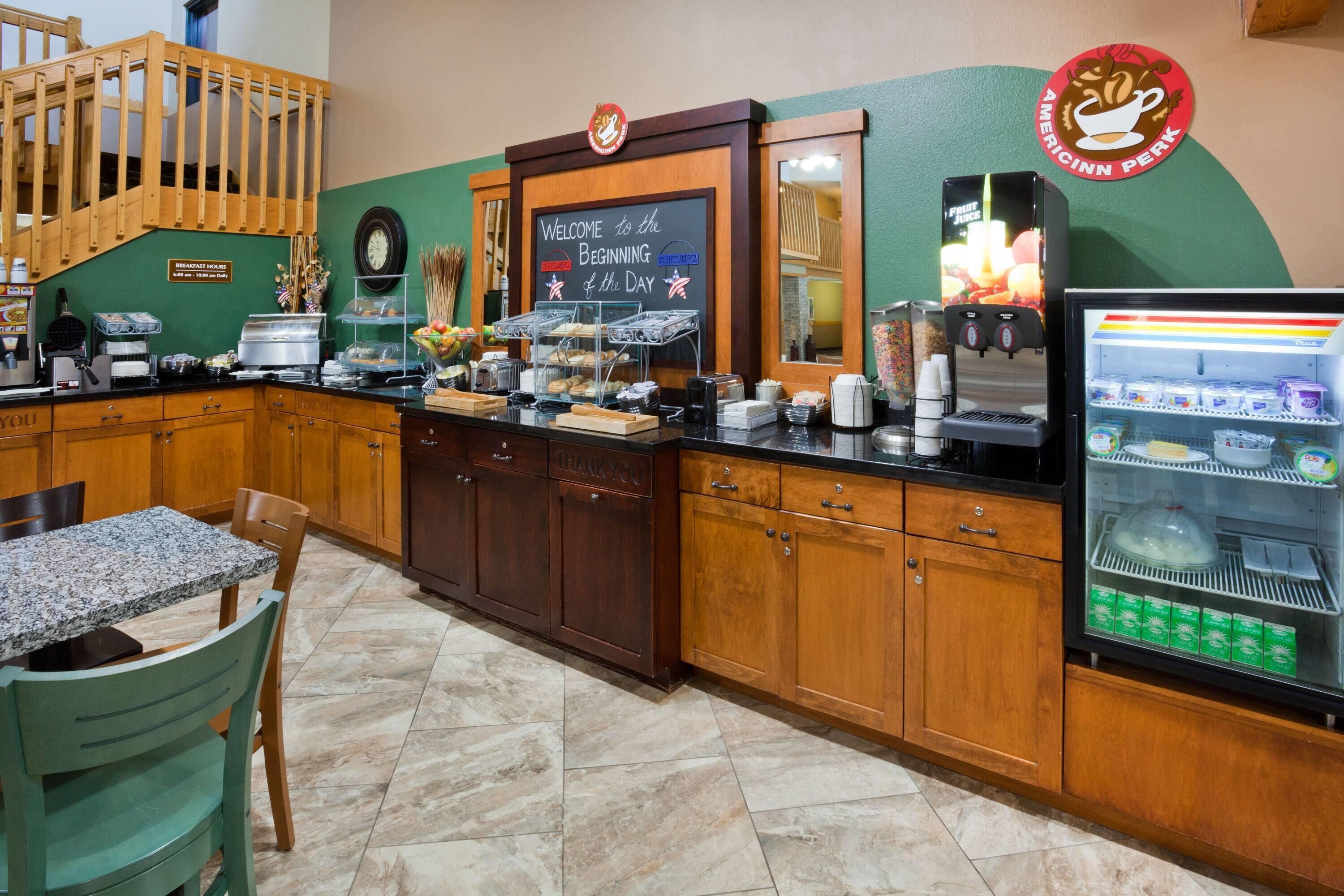 فطور أوروبي مجانًا يوميًا