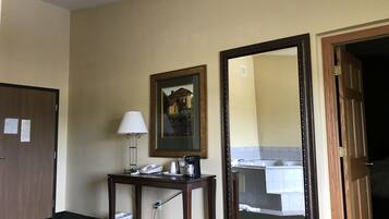 Suite, 1 King Bed, Non Smoking (One-Bedroom Suite) | Individually furnished, desk, laptop workspace, blackout drapes