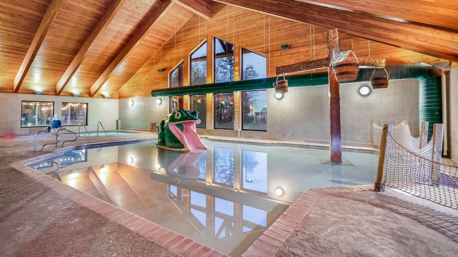 AmericInn by Wyndham Wisconsin Dells