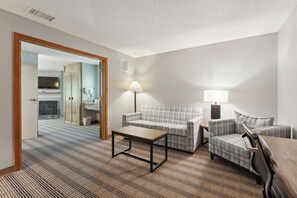 Suite, 1 Bedroom, Non Smoking | Living area
