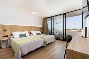 1 bedroom, minibar, in-room safe, desk
