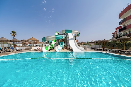 Water park. Ohtels Carabela