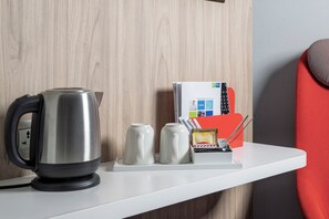 1 bedroom, in-room safe, desk, blackout drapes
