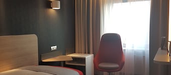 Holiday Inn Express Geneva Airport by IHG