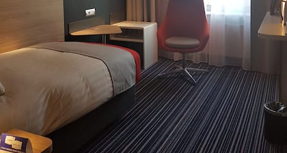 Holiday Inn Express Geneva Airport by IHG