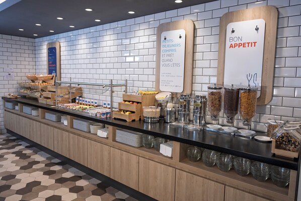 Petit déjeuner buffet compris tous les jours