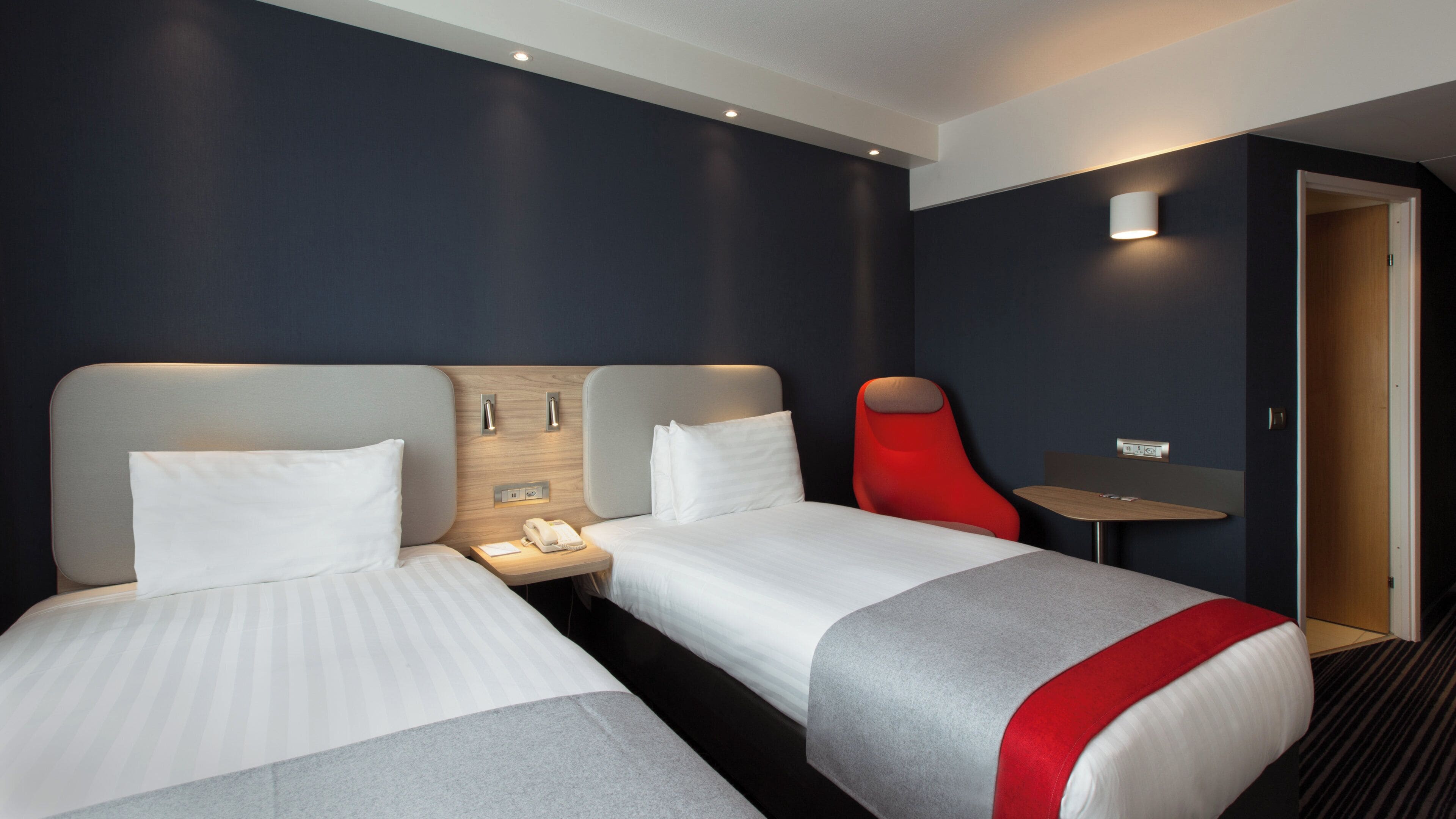 Foto - Holiday Inn Express Geneva Airport by IHG