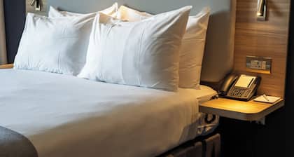 Holiday Inn Express Geneva Airport by IHG