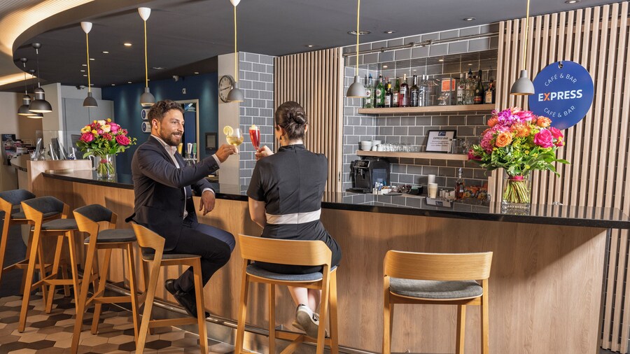 Holiday Inn Express Geneva Airport by IHG