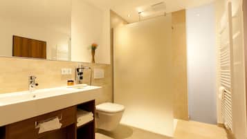 Junior Suite | Premium bedding, minibar, in-room safe, desk