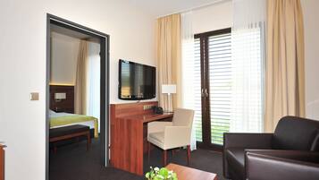 Junior Suite | Premium bedding, minibar, in-room safe, desk