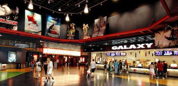 Theater show at Cannery Hotel & Casino