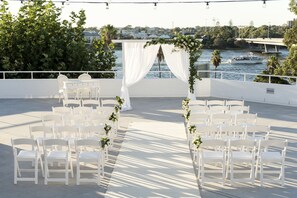 Área de bodas al aire libre
