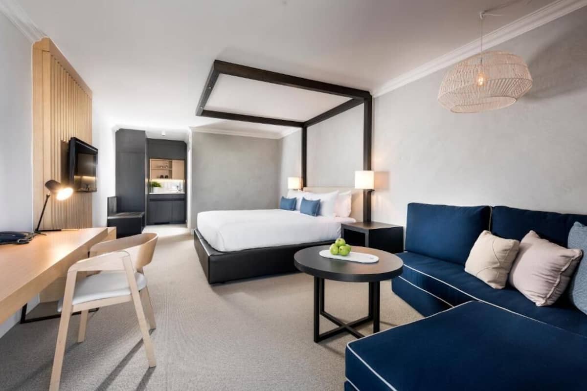 1 chambre, literie de qualité supérieure, surmatelas