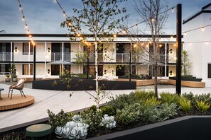 Courtyard - Tradewinds Hotel Fremantle (East Fremantle)