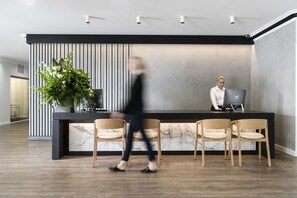 Reception - Tradewinds Hotel Fremantle (East Fremantle)