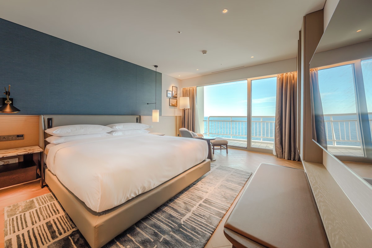 Ropa de cama de alta calidad y artículos del minibar gratis