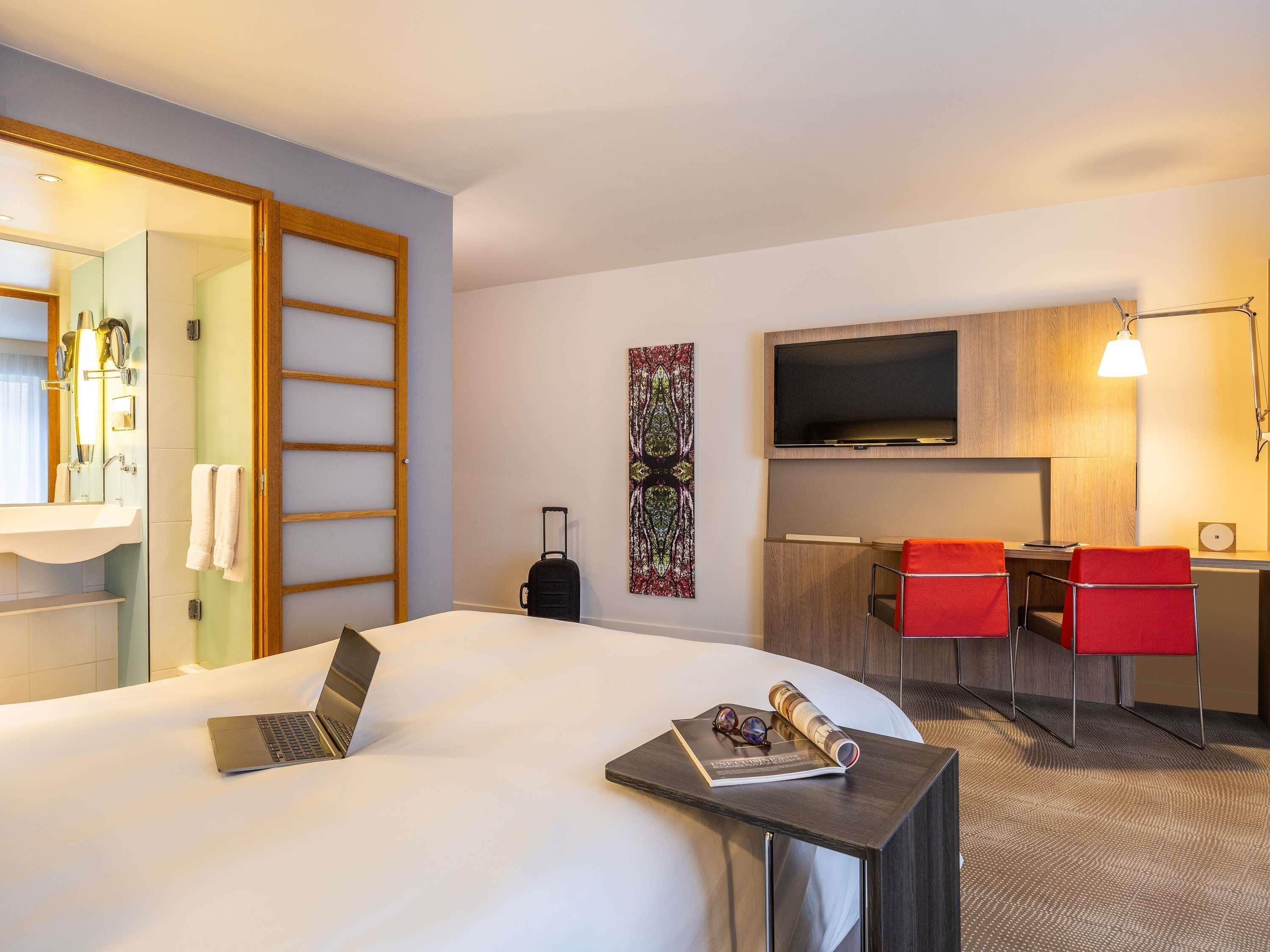 Superior Room, 1 Double Bed with Sofa bed | In-room safe, desk, blackout drapes, soundproofing