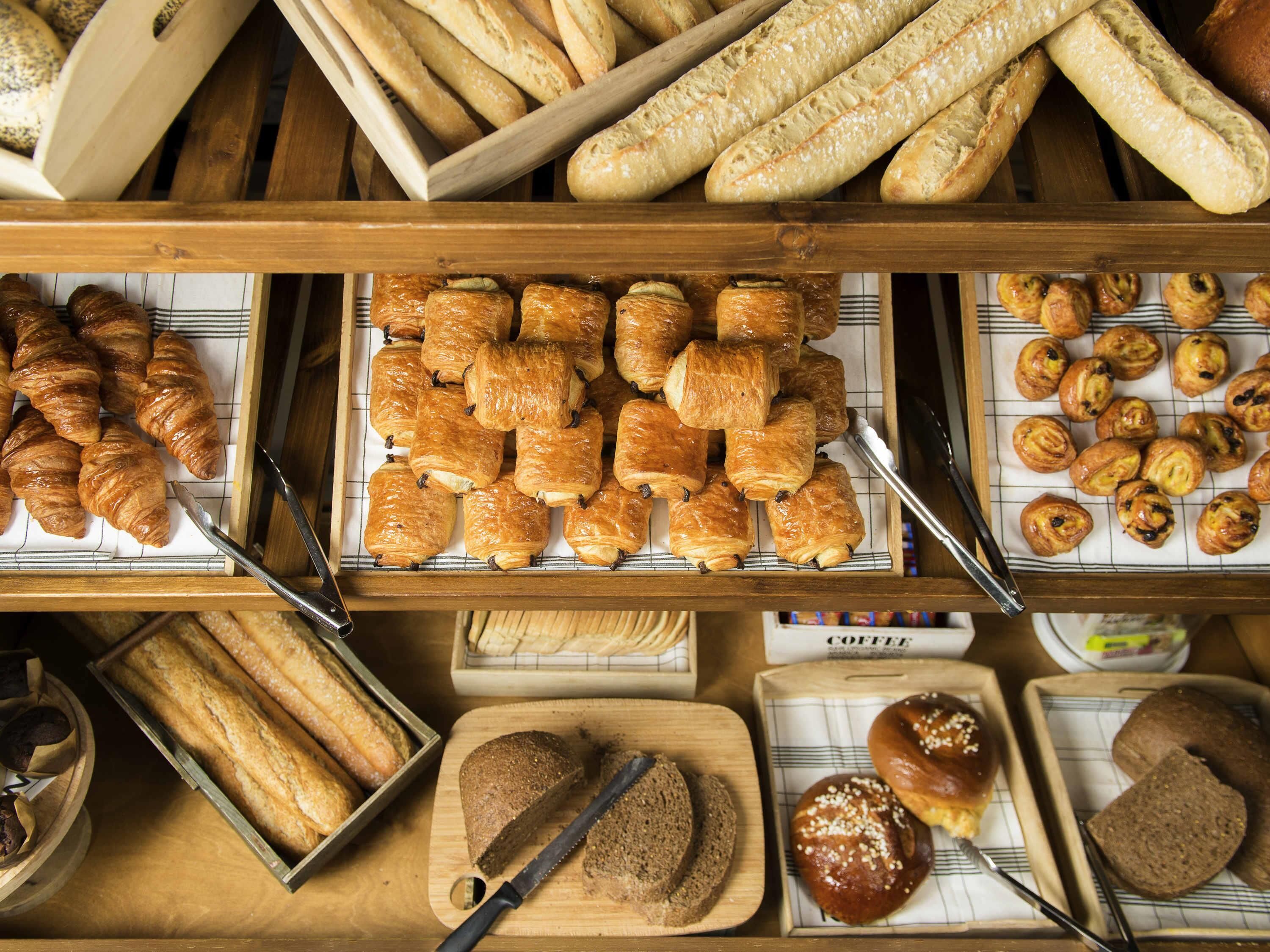 Daily buffet breakfast (EUR 22 per person)