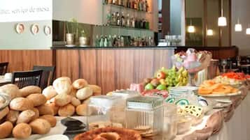 Breakfast, lunch and dinner served