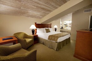 Basic Single Room | Down comforters, blackout drapes, iron/ironing board - The Inn Of The Hills (Kerrville)