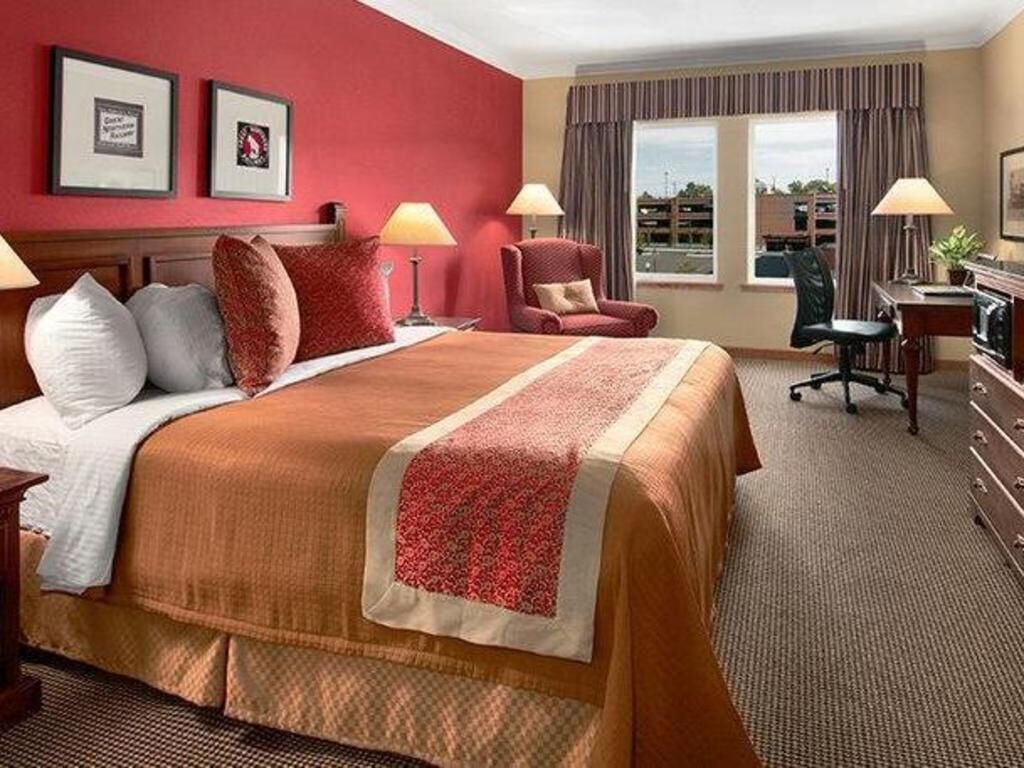 In-room safe, desk, iron/ironing board, free rollaway beds