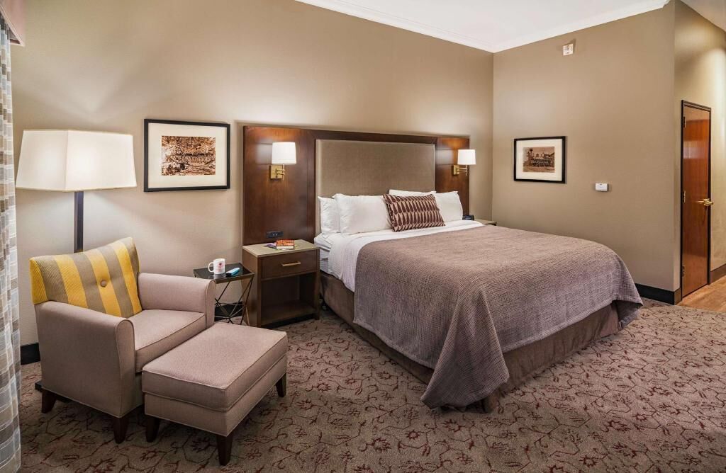 In-room safe, desk, iron/ironing board, free rollaway beds