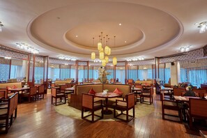 2 restaurants, breakfast served - Hangzhou Meiyuan Hotel (Hangzhou)