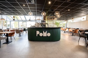 Bar (in der Unterkunft)