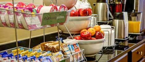 Petit déjeuner complet compris