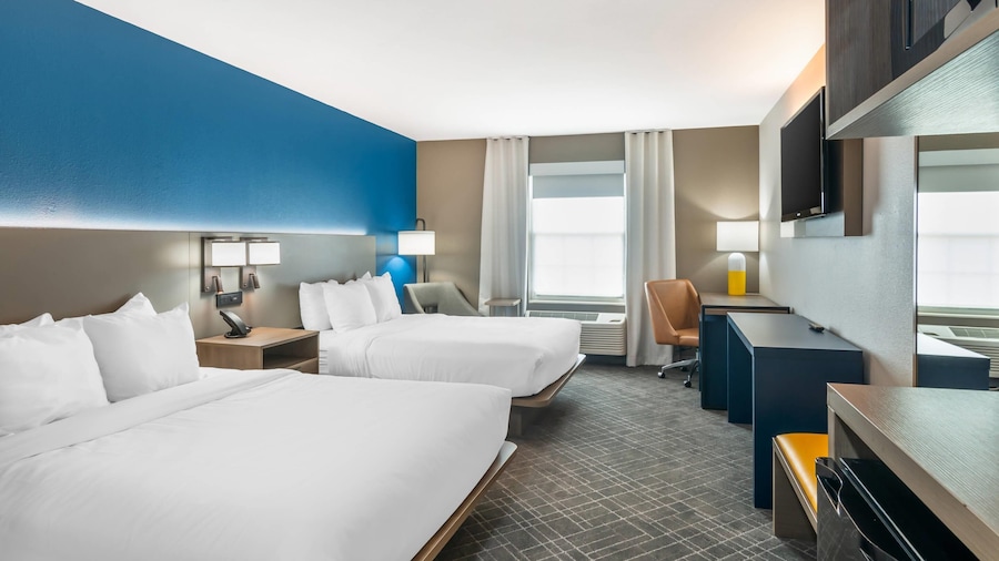 Comfort Inn & Suites Chesterfield - St. Louis