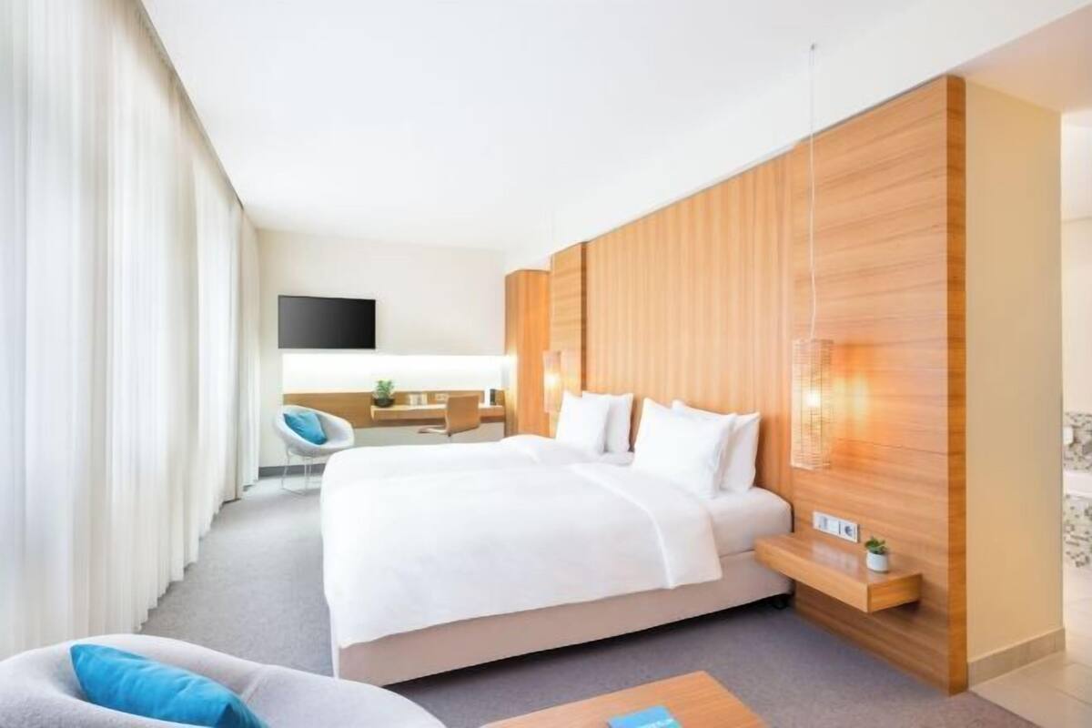 Minibar, desk, laptop workspace, blackout curtains