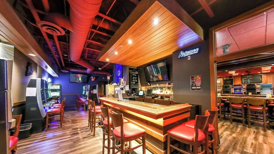 Howard Johnson by Wyndham Winnipeg West