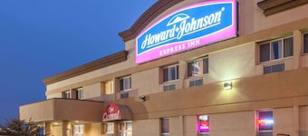 Howard Johnson by Wyndham Winnipeg West
