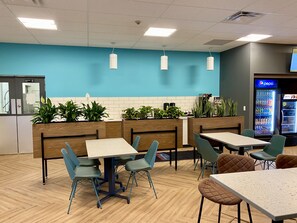 Free daily cooked-to-order breakfast 